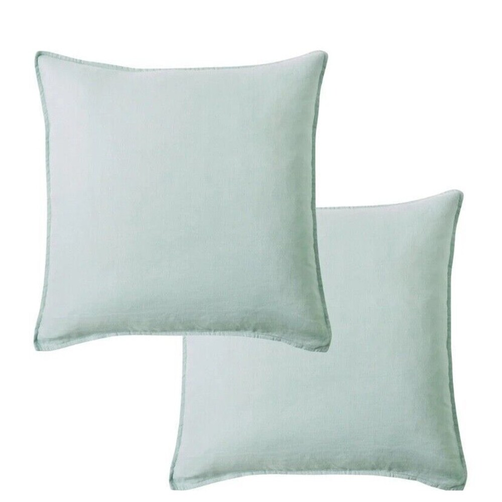Set of 2 Kohl’s Levtex Collection Spa Blue Decorative Pillows (20x20) NWT